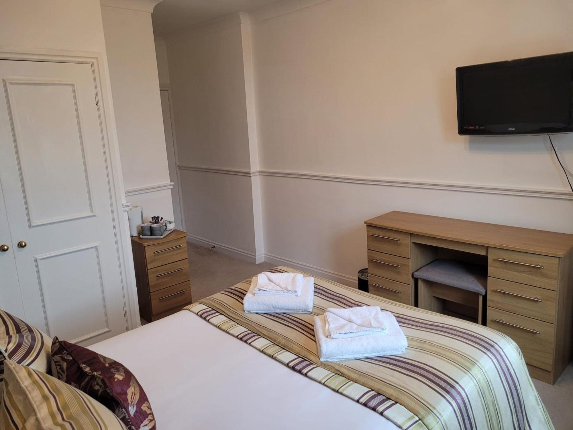 The White Horse Lodge Hotel Тірск Екстер'єр фото