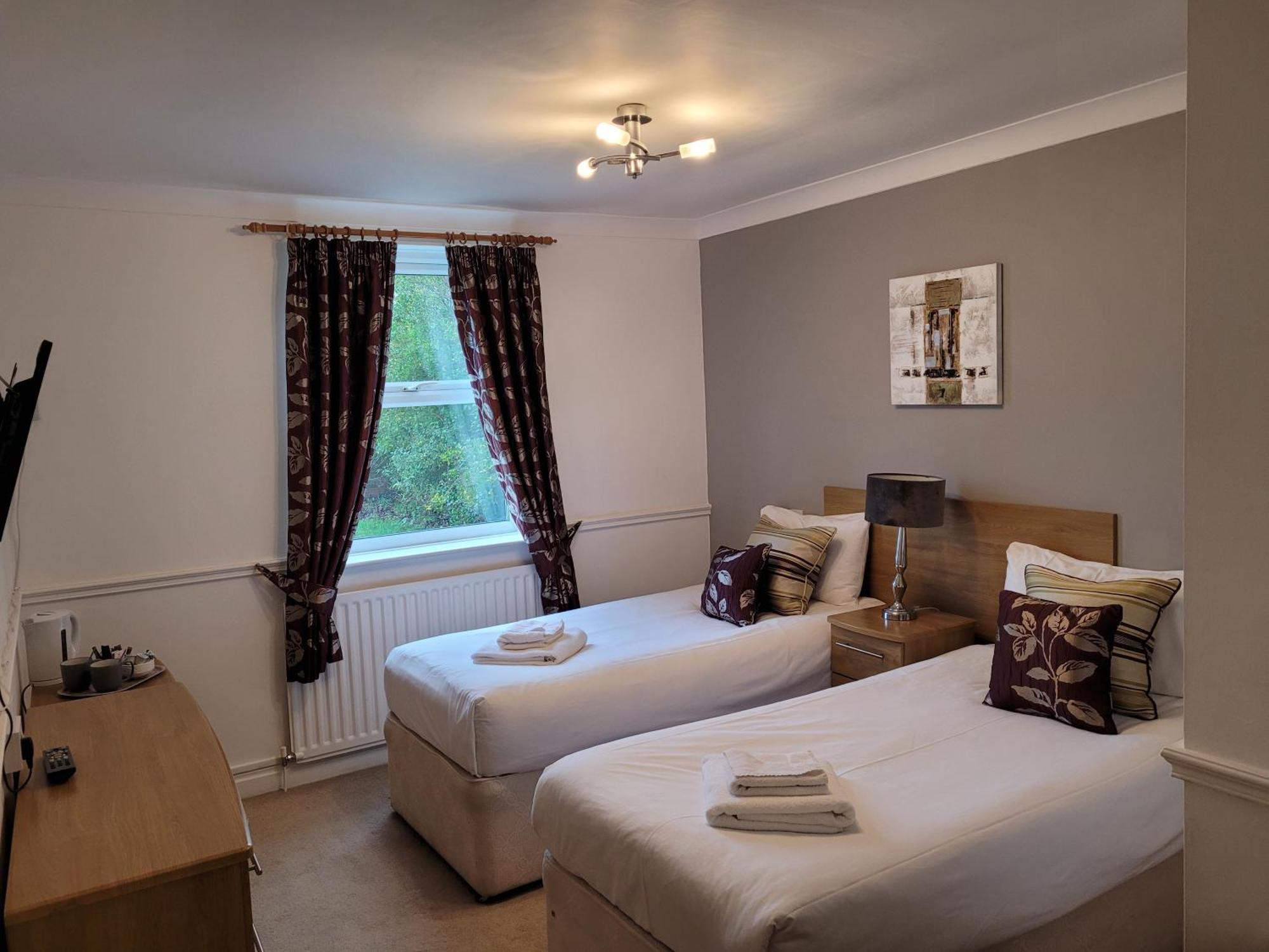 The White Horse Lodge Hotel Тірск Екстер'єр фото